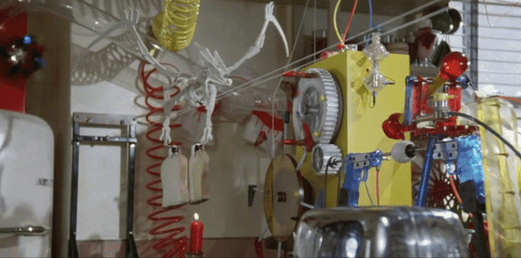 Rube Goldberg machine example